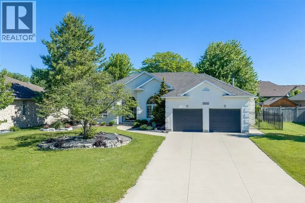 3574 Rear Street, Plympton-Wyoming