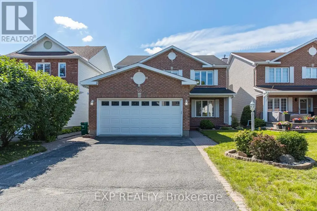 40 Newborough Crescent, Ottawa