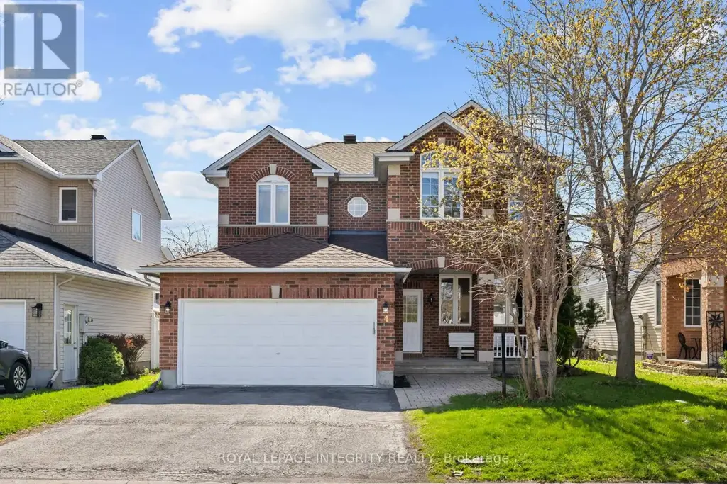 4 Tamarack Place N, Ottawa