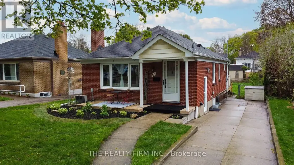 1319 Wilton Avenue, London East (East N)