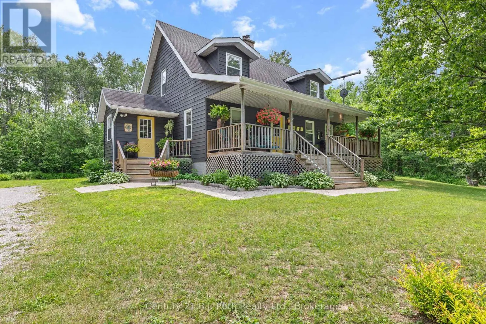 3147 Dalton Court, Tay