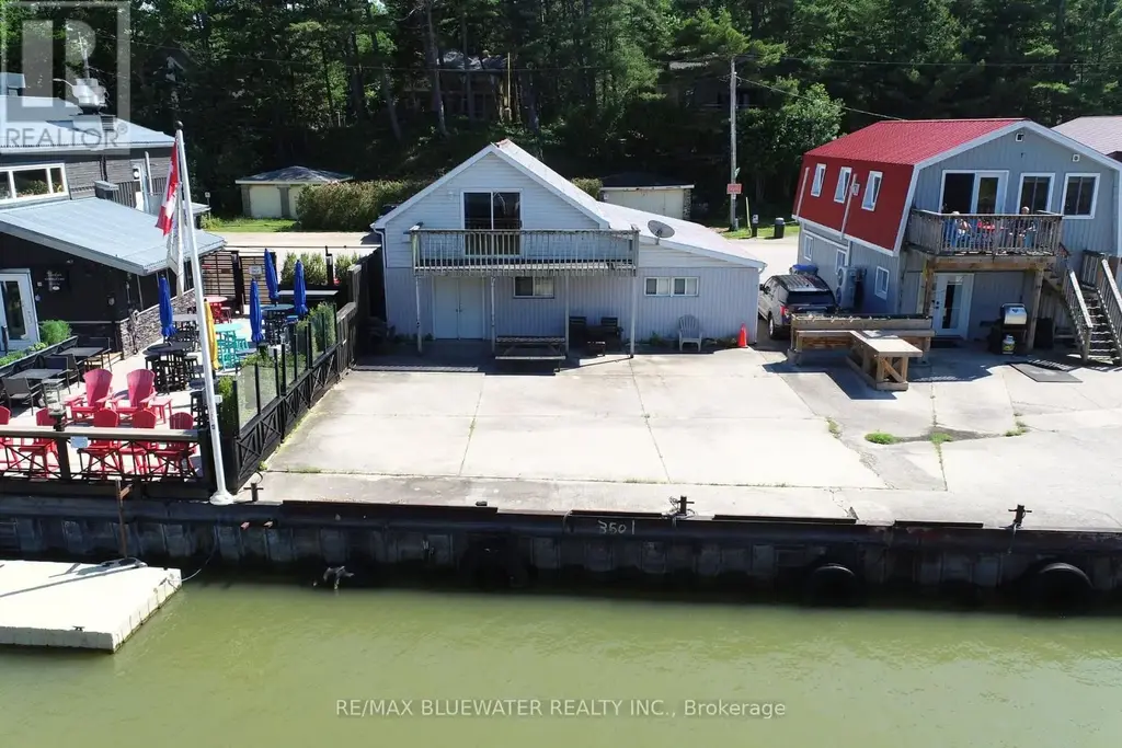 75 River Road, Lambton Shores (Grand Bend)