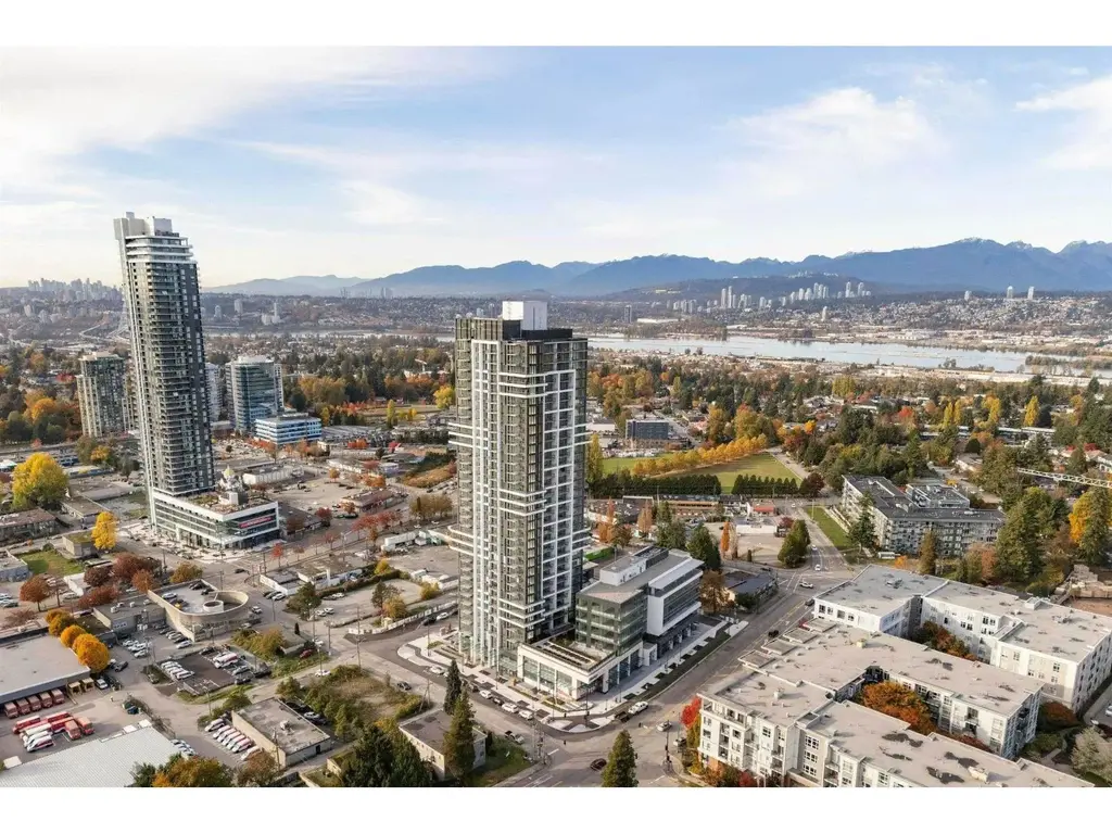1605 13675 107a Avenue, Surrey