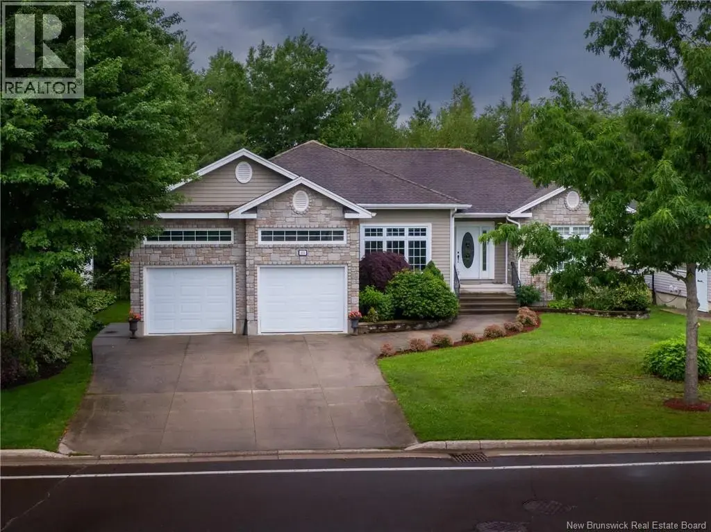 235 Summerhill Row, Fredericton
