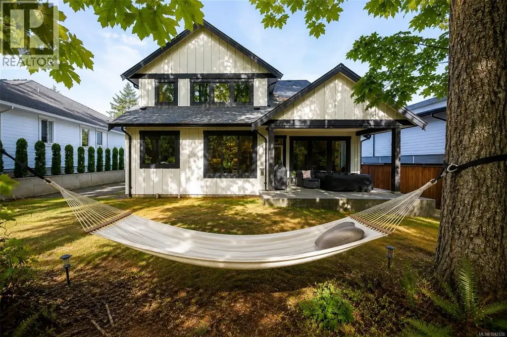 4 2880 Arden Rd, Courtenay