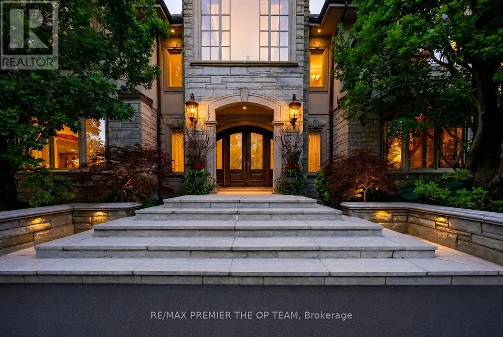 43 Cowan Drive, Vaughan (East Woodbridge)