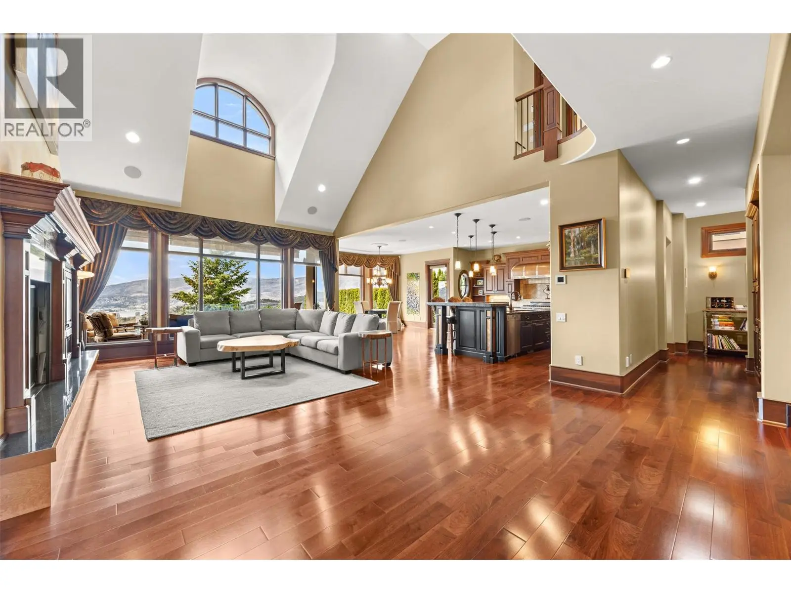 2449 Selkirk Drive. Kelowna, British Columbia