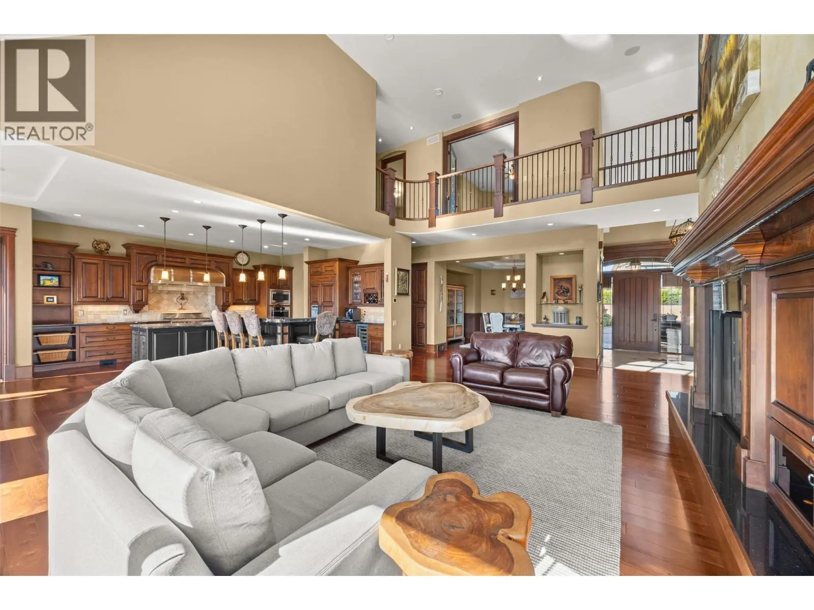 2449 Selkirk Drive. Kelowna, British Columbia