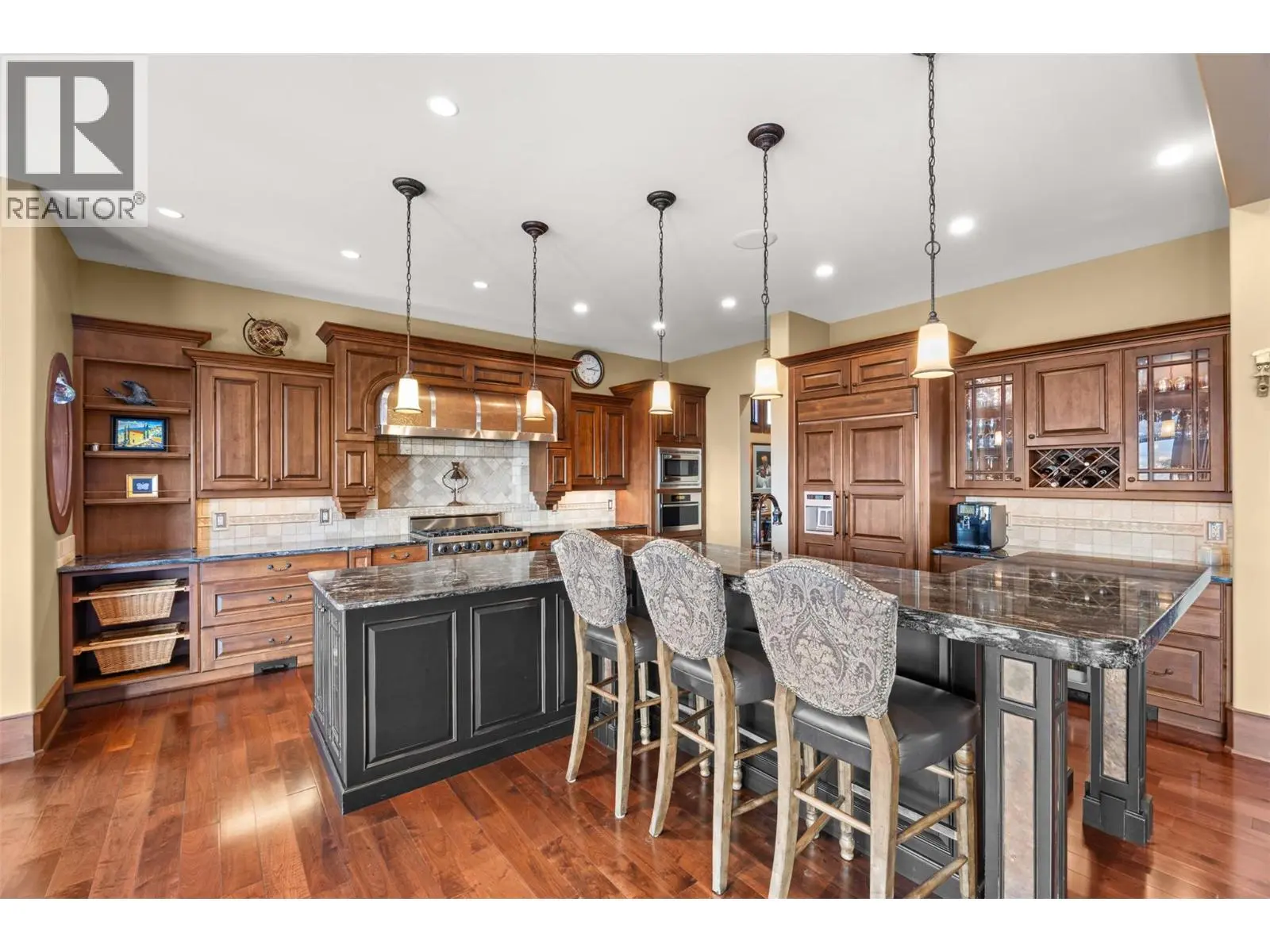 2449 Selkirk Drive. Kelowna, British Columbia