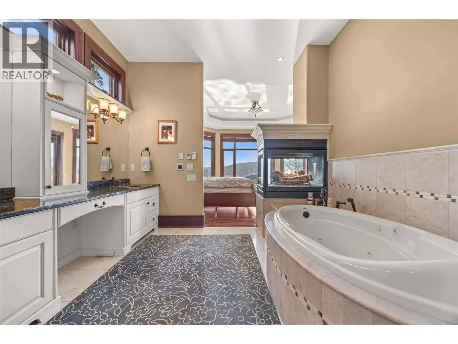 2449 Selkirk Drive. Kelowna, British Columbia