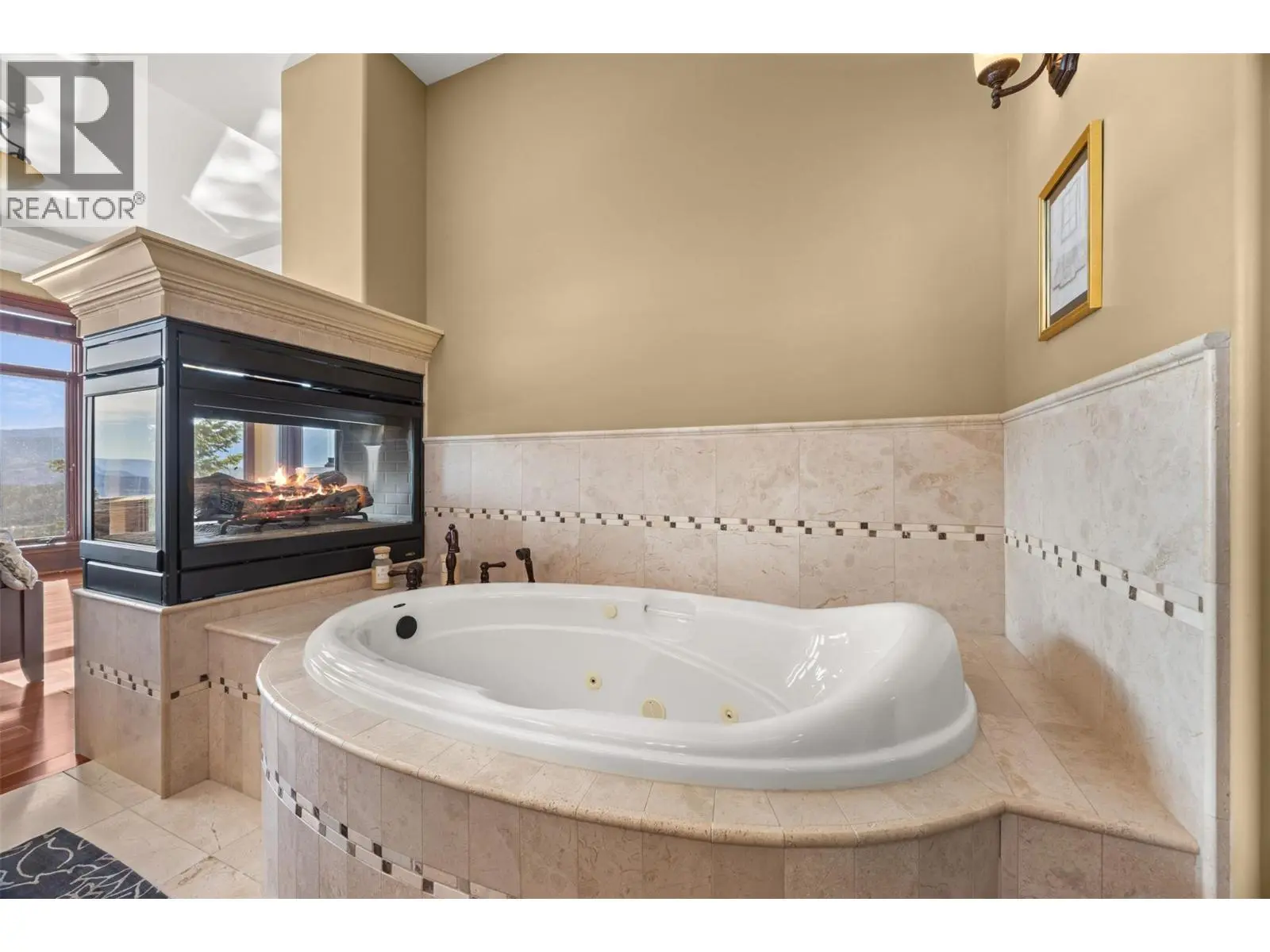 2449 Selkirk Drive. Kelowna, British Columbia