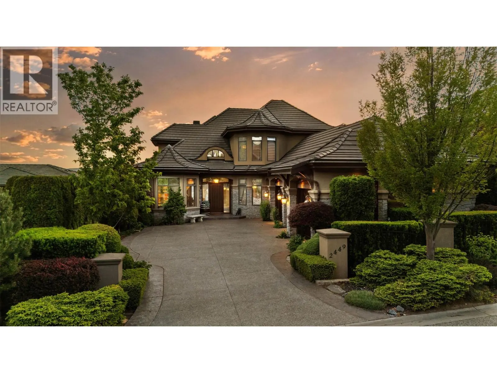 2449 Selkirk Drive. Kelowna, British Columbia