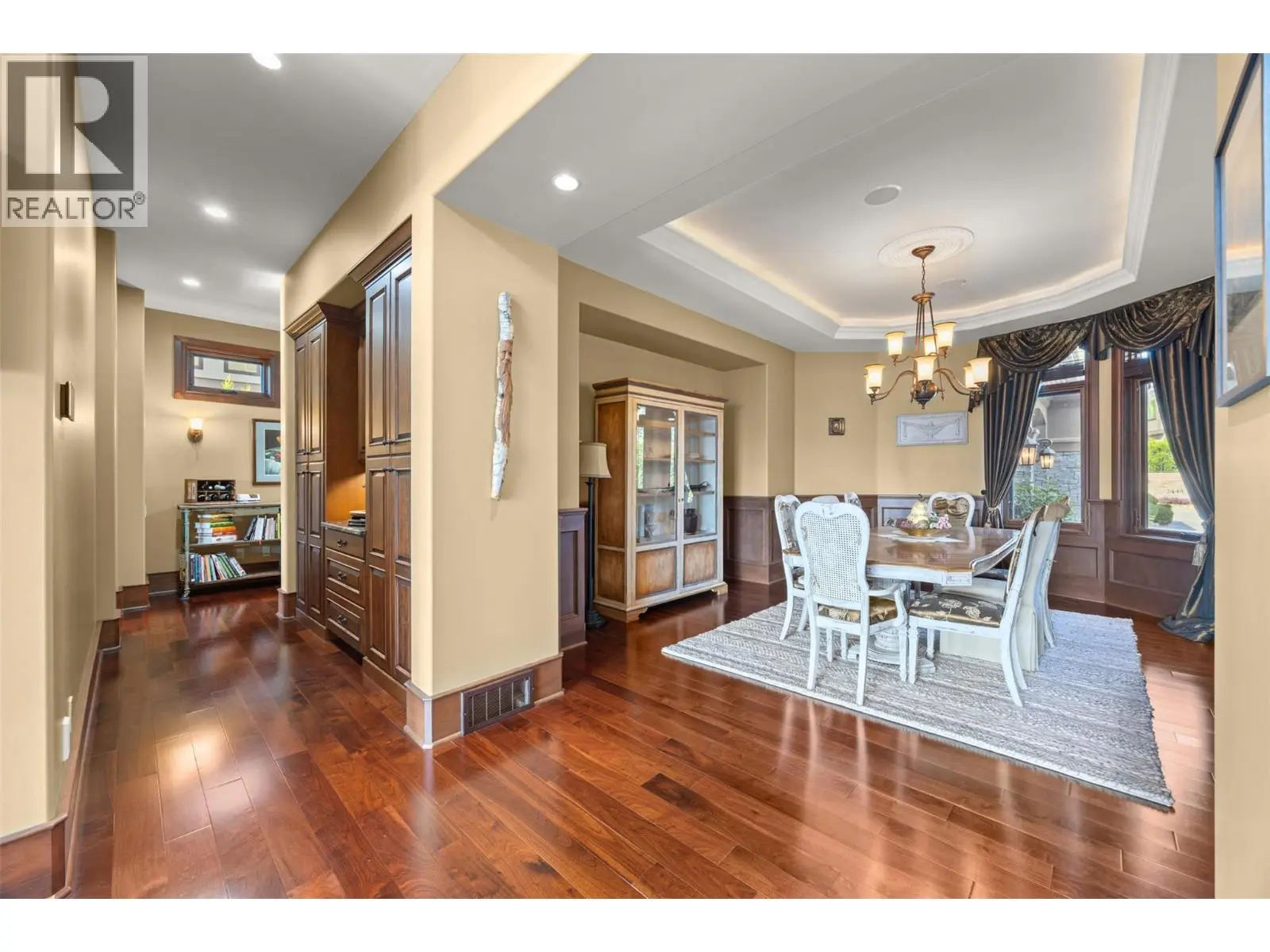 2449 Selkirk Drive. Kelowna, British Columbia