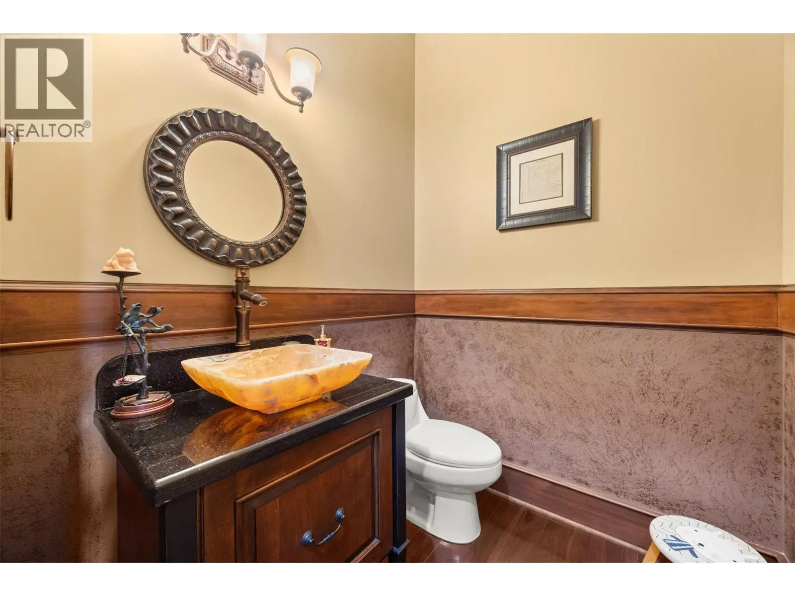 2449 Selkirk Drive. Kelowna, British Columbia