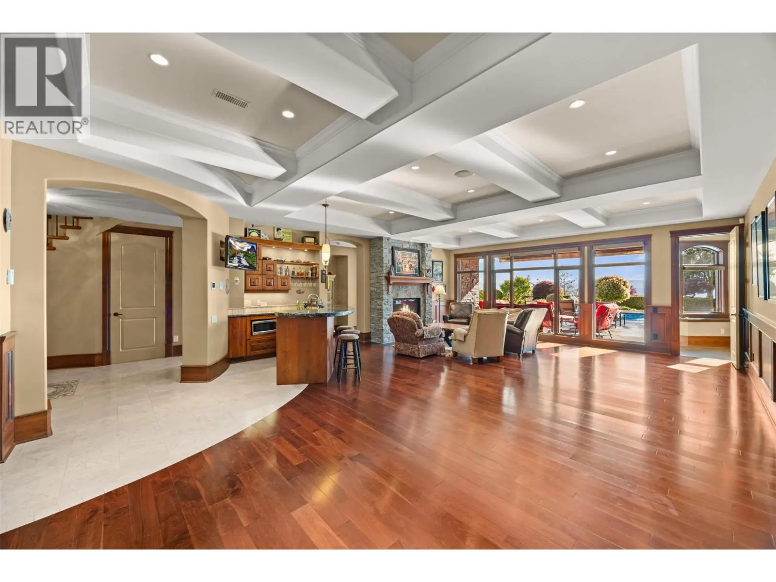 2449 Selkirk Drive. Kelowna, British Columbia