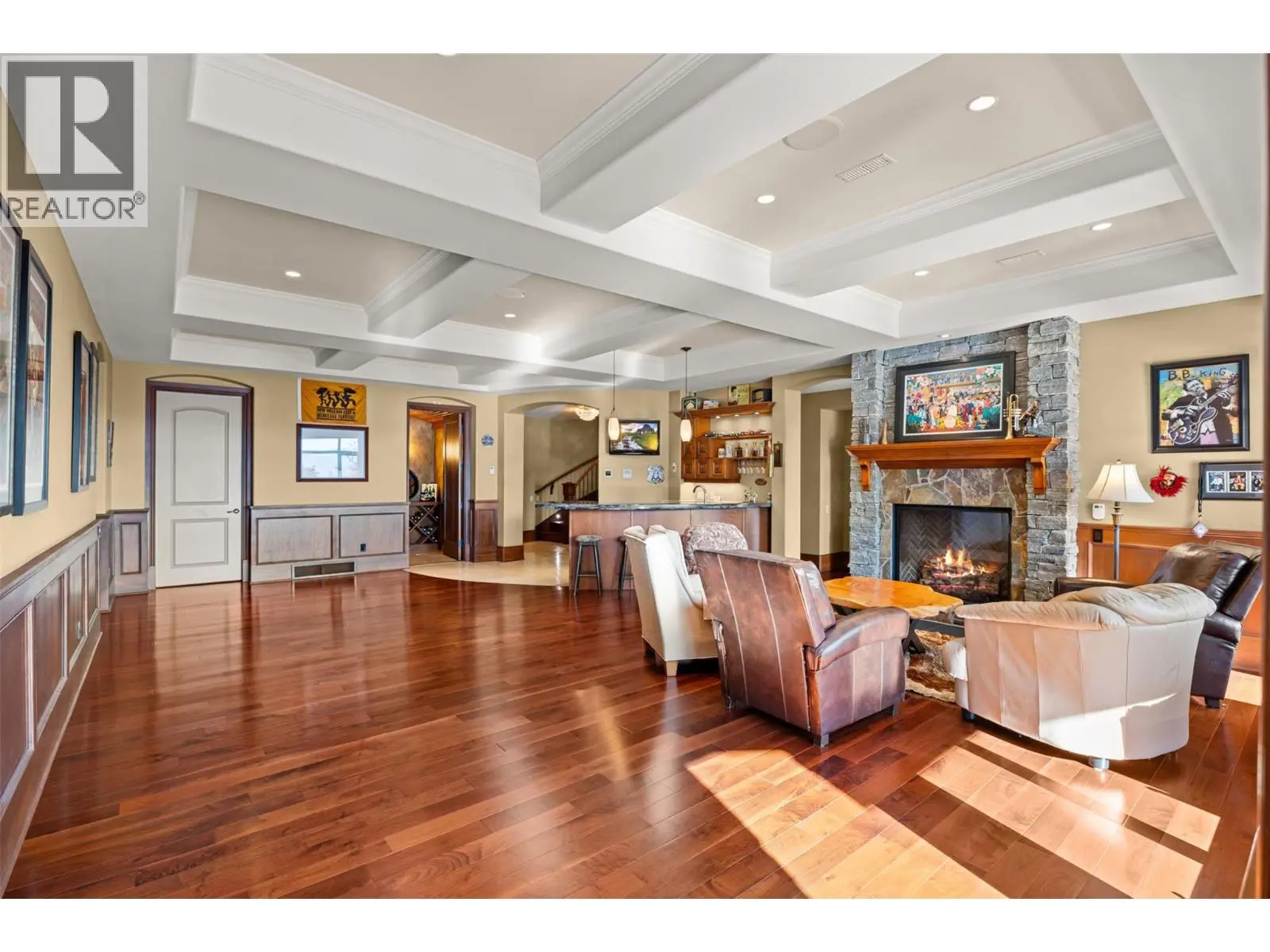 2449 Selkirk Drive. Kelowna, British Columbia