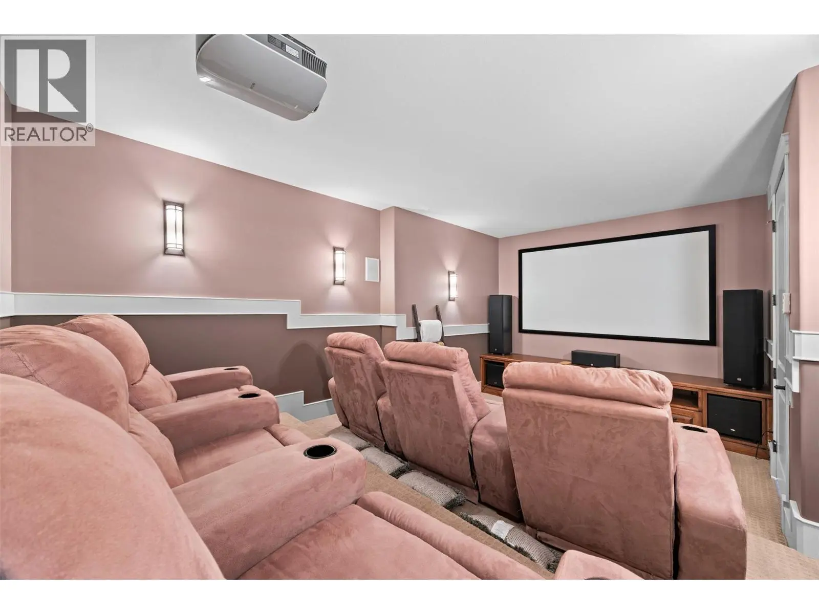 2449 Selkirk Drive. Kelowna, British Columbia