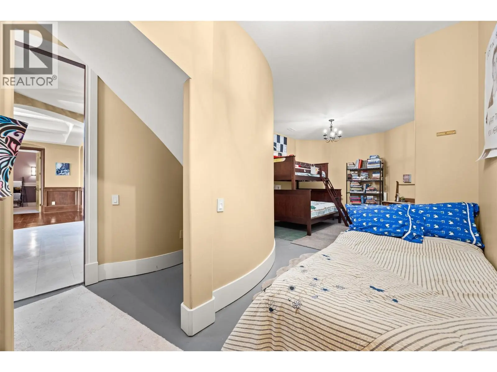 2449 Selkirk Drive. Kelowna, British Columbia