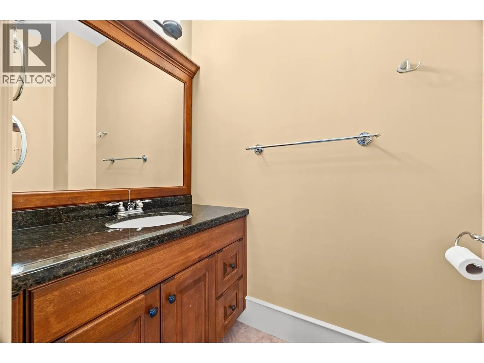 2449 Selkirk Drive. Kelowna, British Columbia