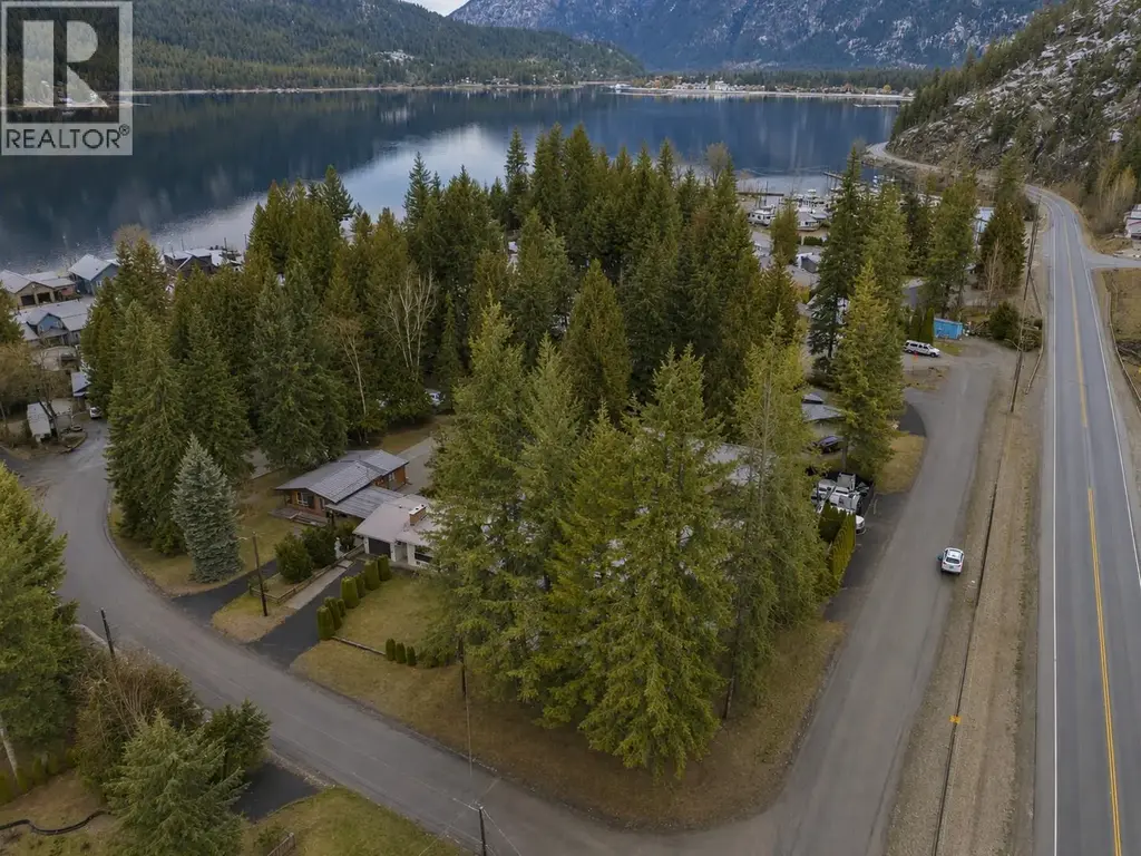 1 Wolfe Street, Sicamous