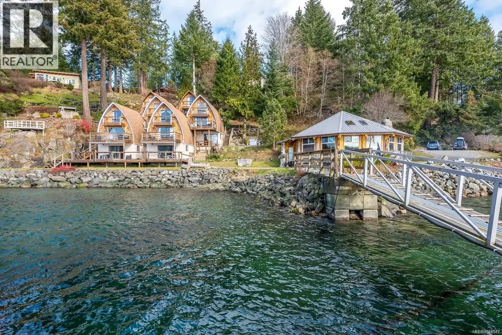 774 Cliffe Rd, Quadra Island