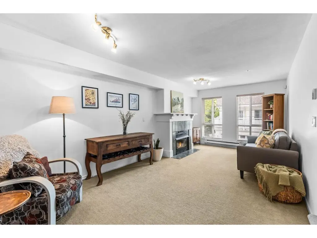 4 8930 Walnut Grove Drive, Langley