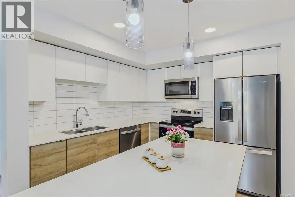 204 4820 Cedar Ridge Pl, Nanaimo