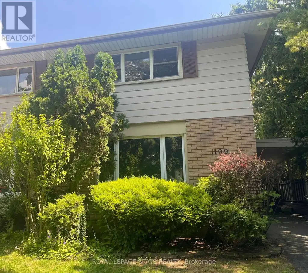 1199 Nottingham Avenue, Burlington (Mountainside)