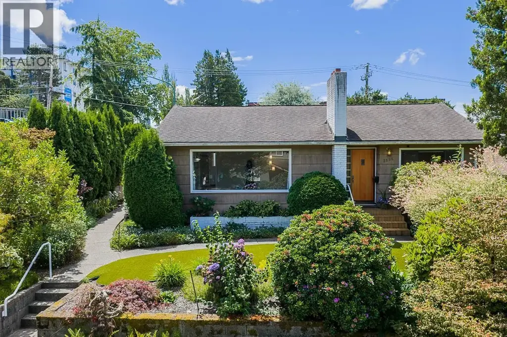 3896 Elmwood Street, Burnaby