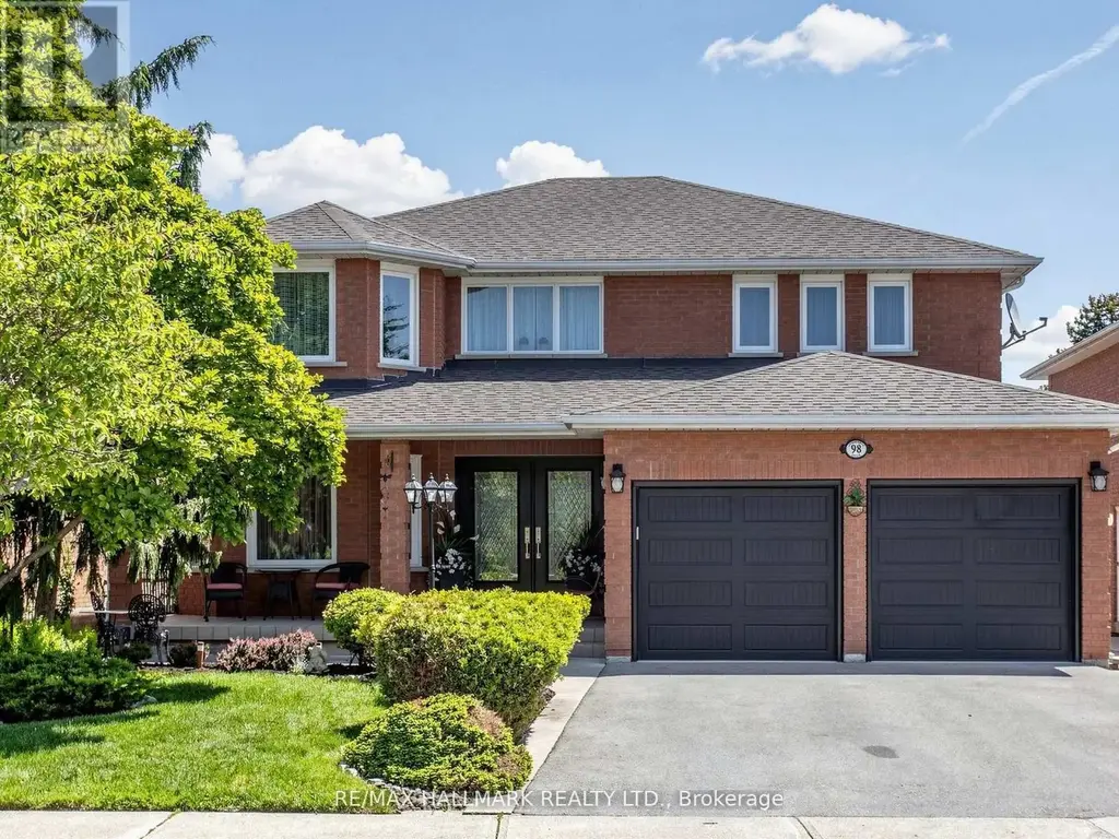 98 Arrowhead Drive, Vaughan (East Woodbridge)