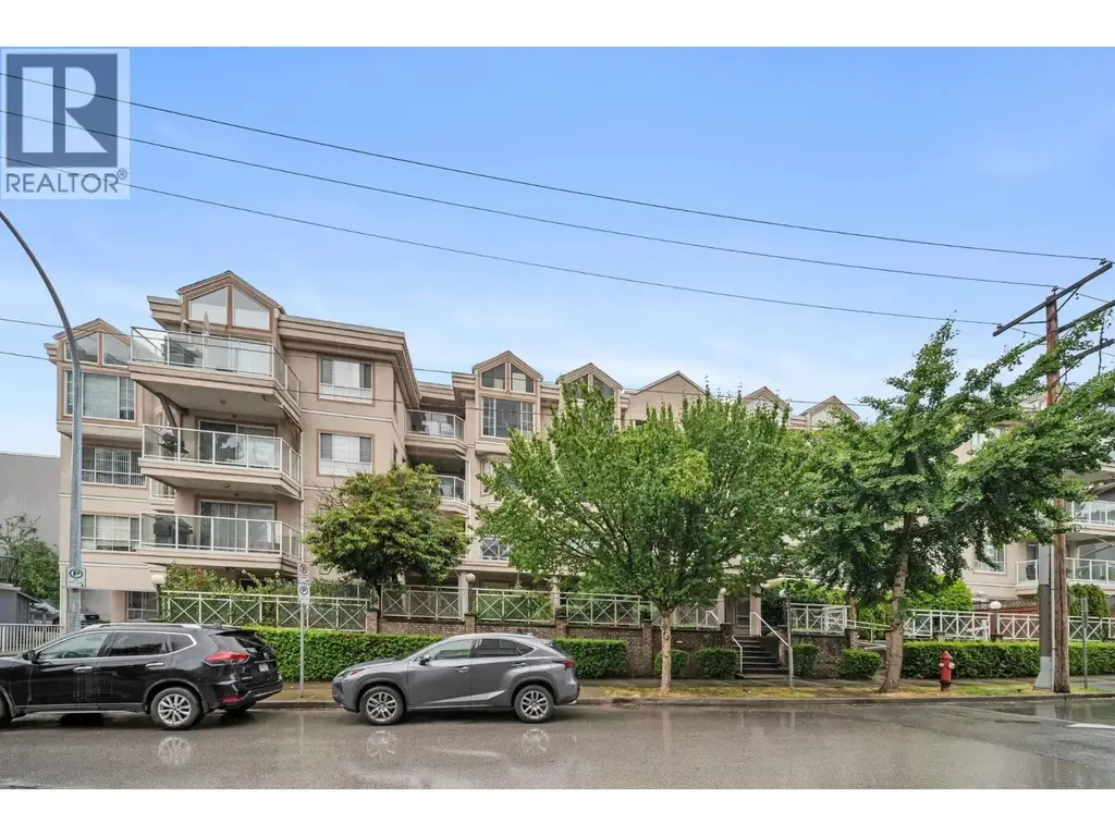 412 525 Agnes Street, New Westminster