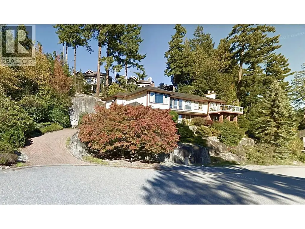 4815 Headland Close, West Vancouver