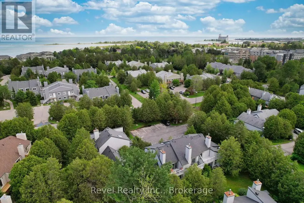 440 Oxbow Crescent W, Collingwood