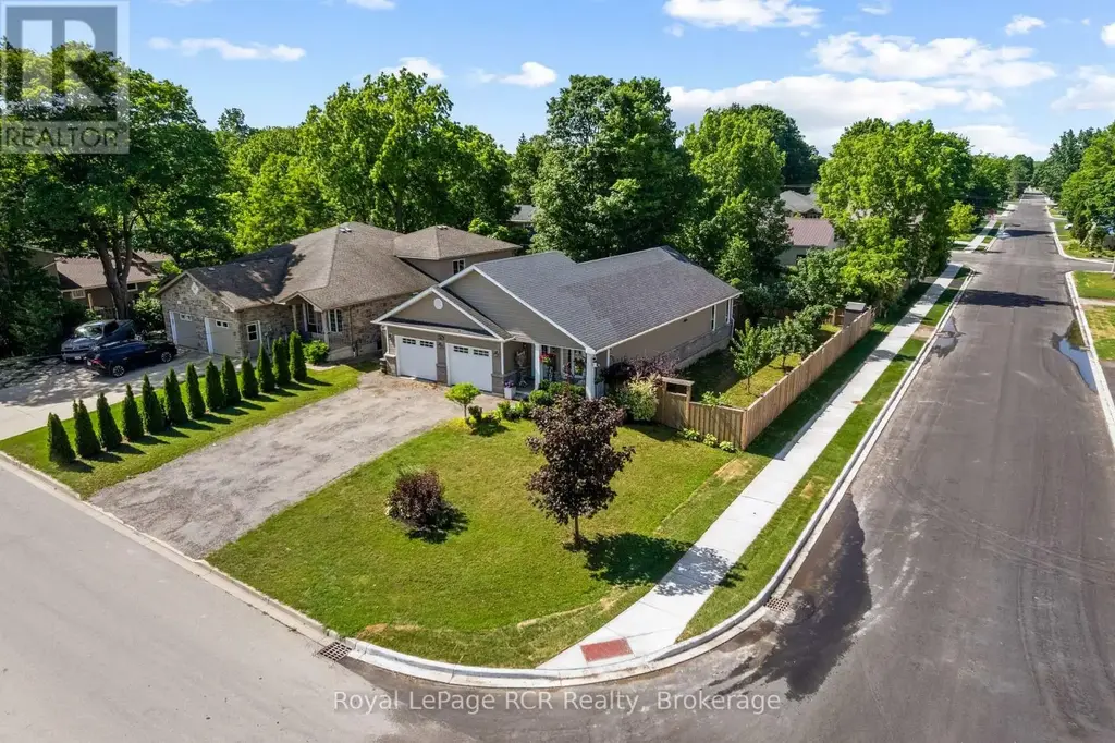 724 Elgin Street, Saugeen Shores