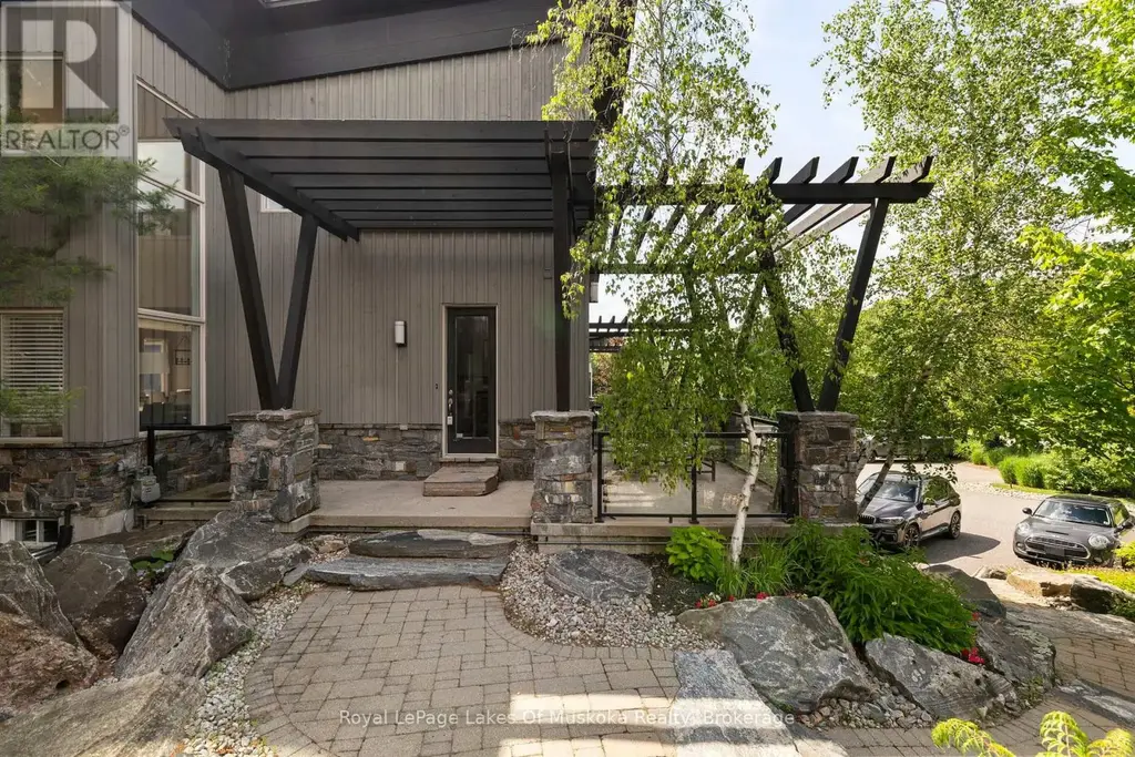 76 Carrick Trail, Gravenhurst (Muskoka (S))