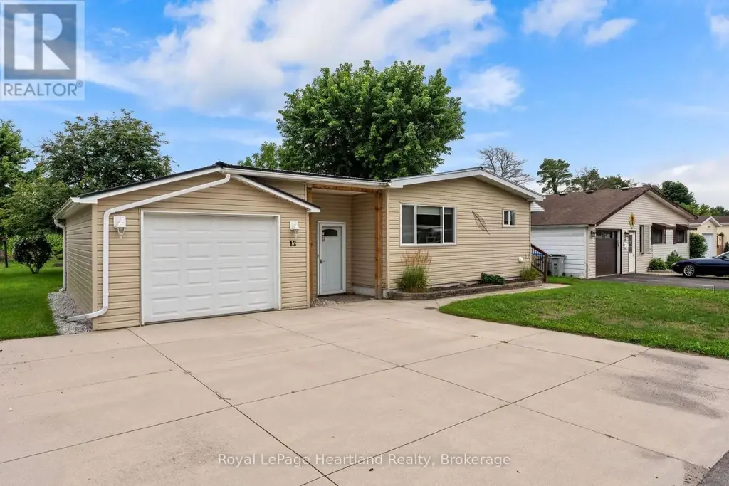 12 Velma Street, Strathroy-Caradoc (SW)