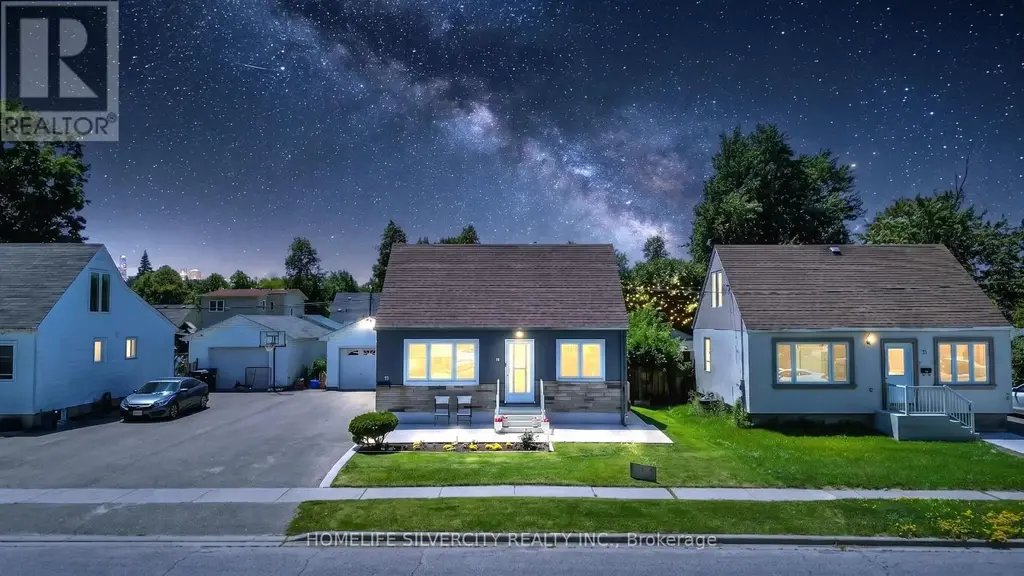 19 Pleasantview Avenue, Brampton (Brampton West)