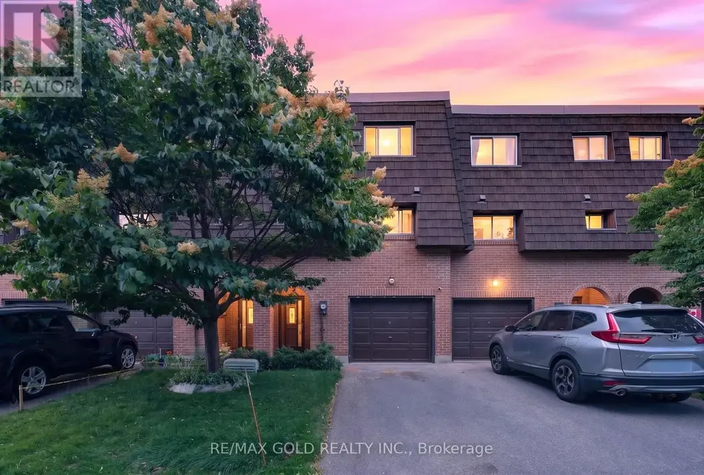 68 Darras Court, Brampton (Southgate)