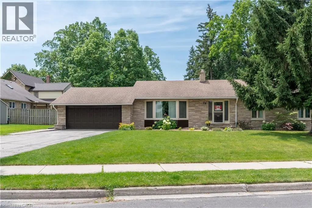 74 Pine Street, Aylmer