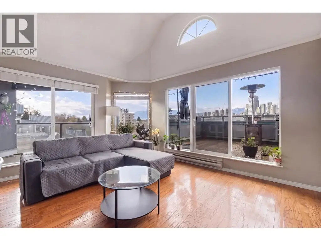 306 1345 W 4th Avenue, Vancouver