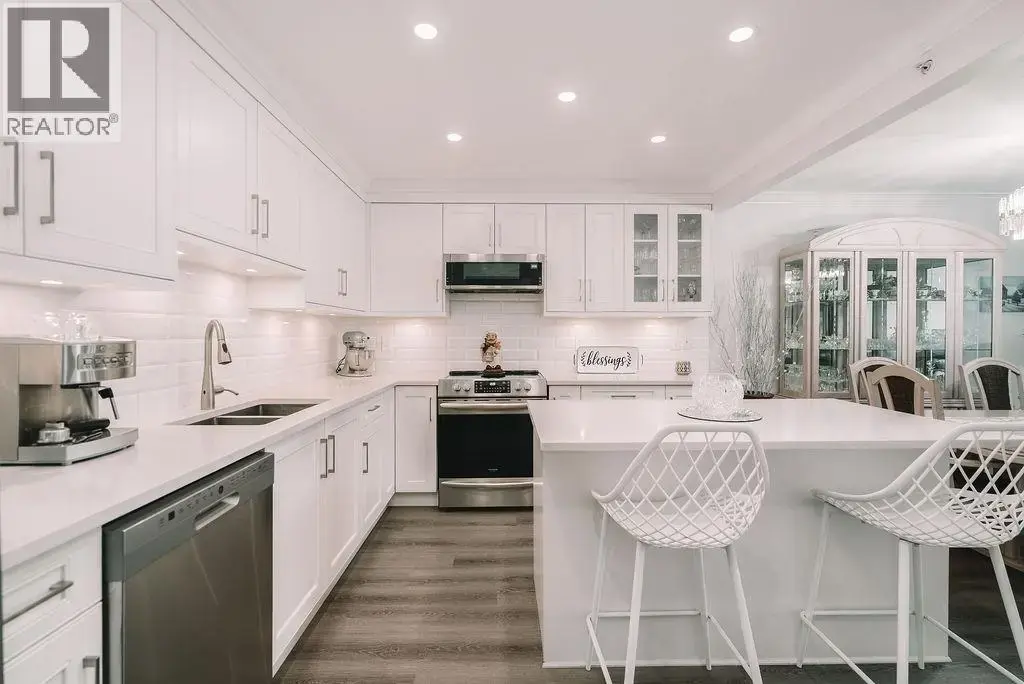 301 19236 Ford Road, Pitt Meadows