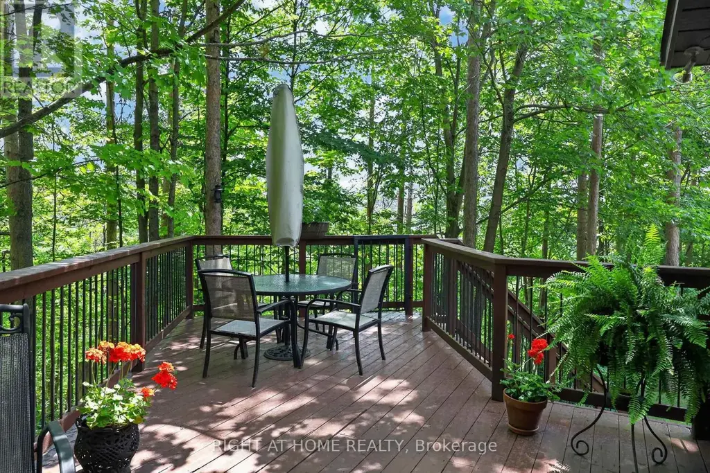 5 Pine Point, Oro-Medonte (Horseshoe Valley)