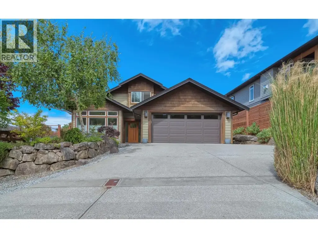 5631 Page Road, Sechelt