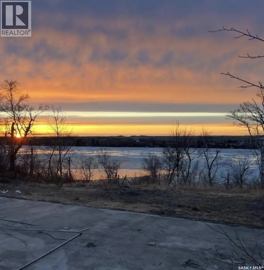 1409 Wakonda Drive, Wakaw Lake