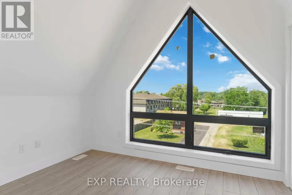 306 - 7277 Wilson Crescent, Niagara Falls (Oldfield)