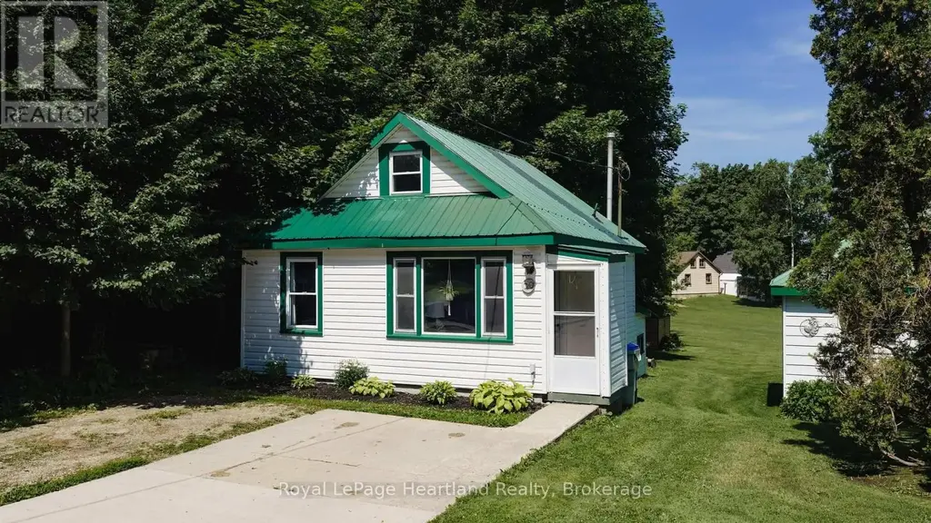 20 William Street S, Central Huron (Clinton)