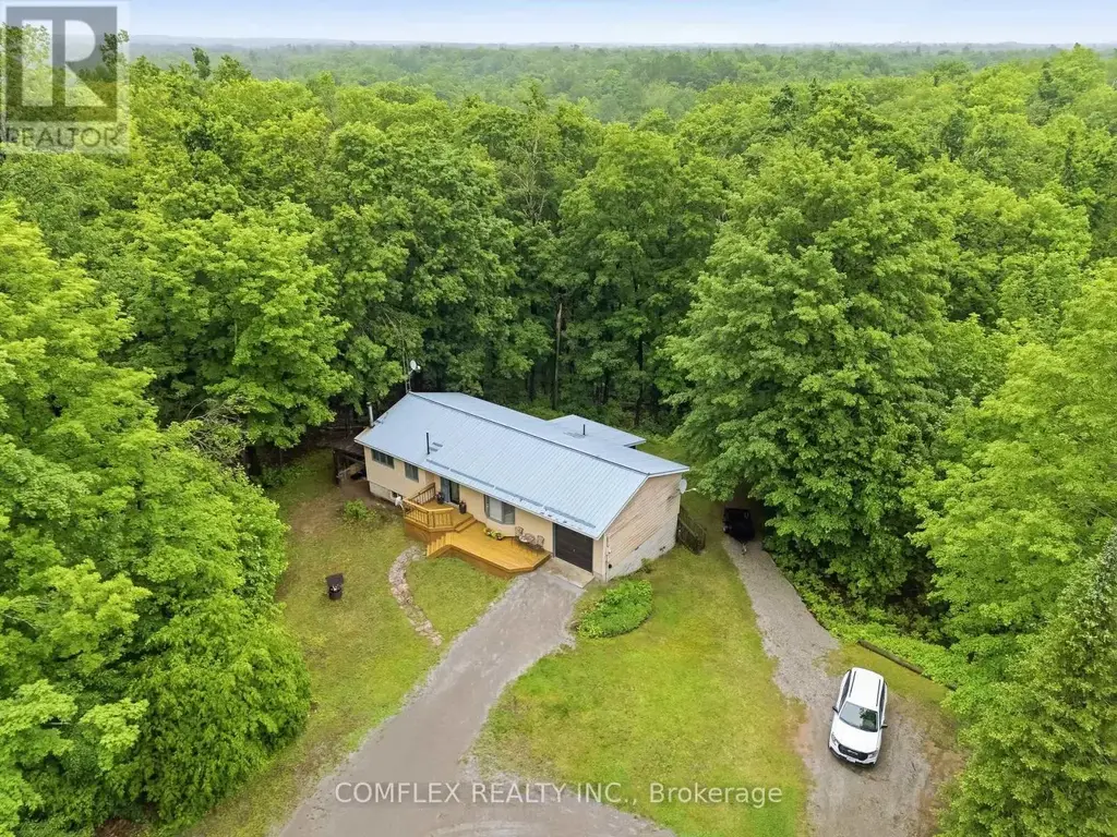 1354 Clear Lake Road, Minden Hills (Lutterworth)