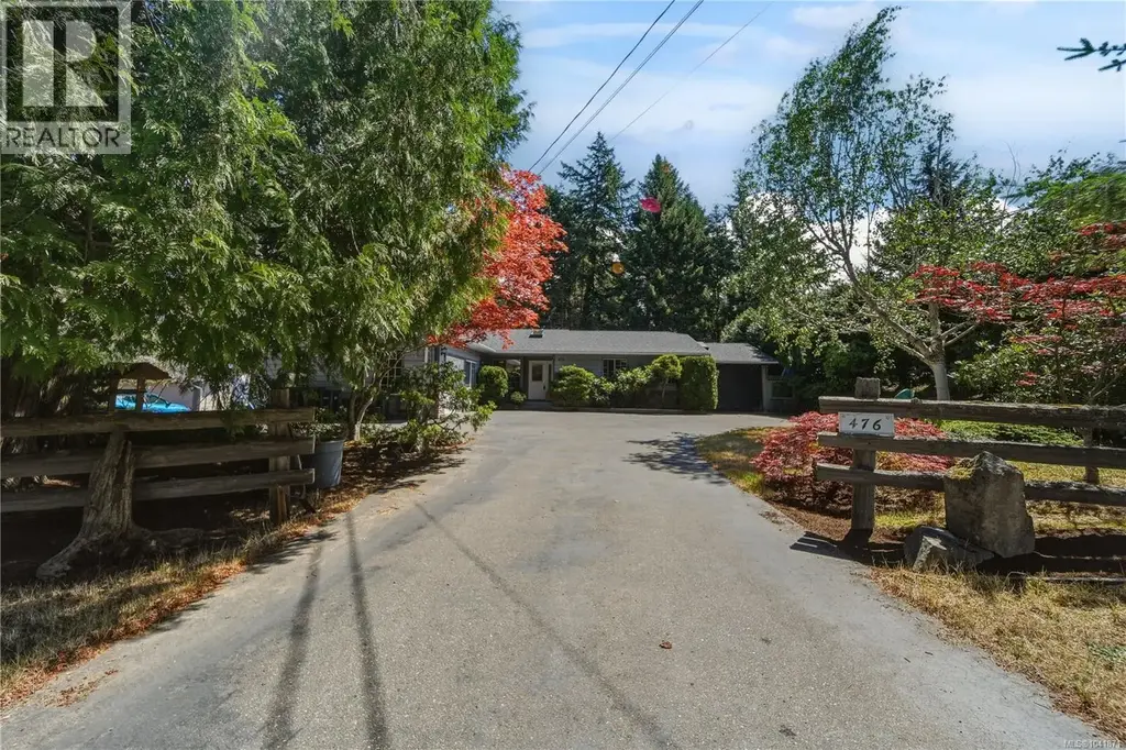 476 Qualicum Rd, Qualicum Beach