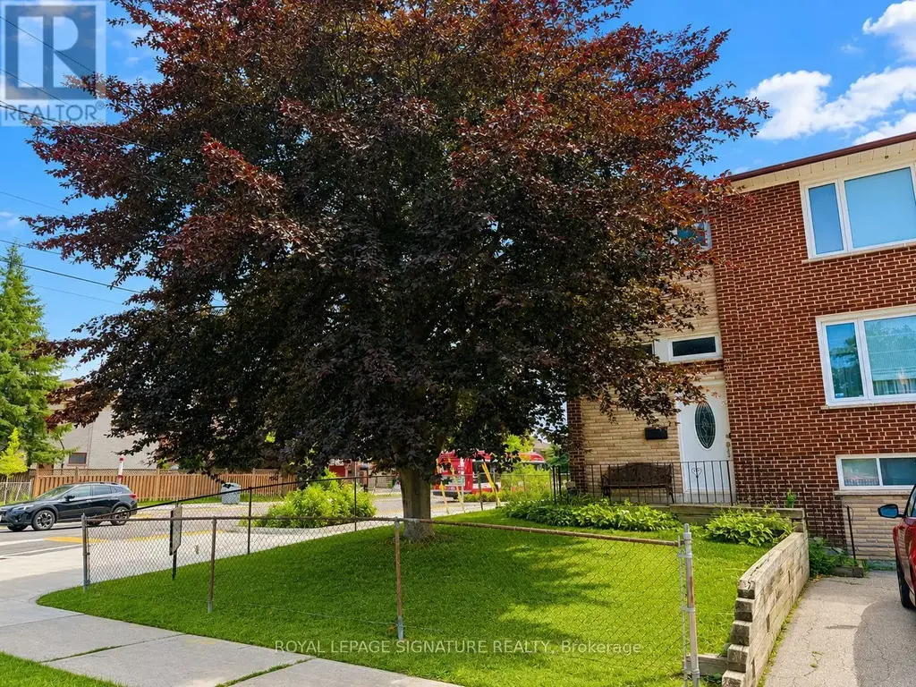67 Stilecroft Drive, Toronto (York University Heights)
