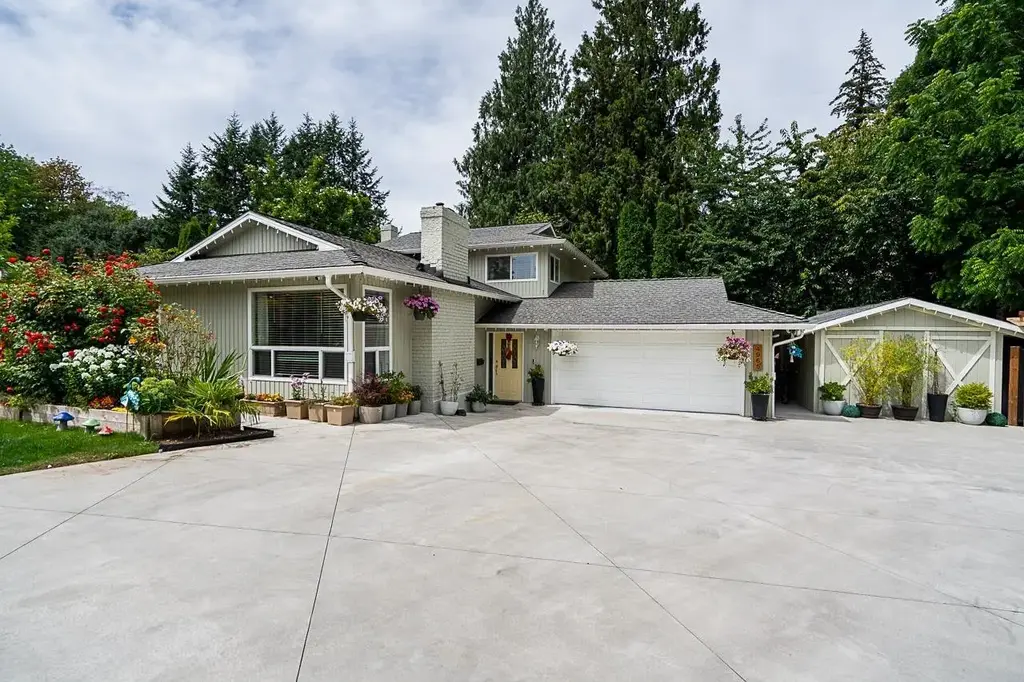 4965 198b Street, Langley